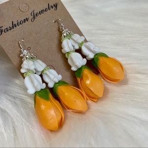 HANDMADE THAI GARLAND STYLE EARRING